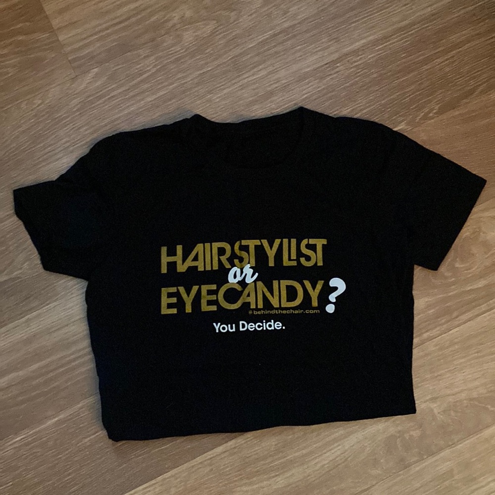 3/$45 🛍 Hairstylist Tee!